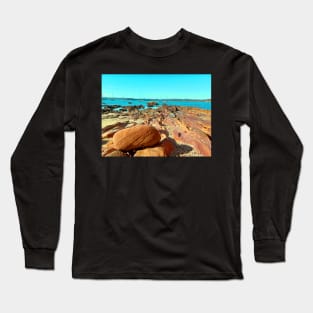 Rock formations in Quarantine Bay, Eden, NSW Long Sleeve T-Shirt